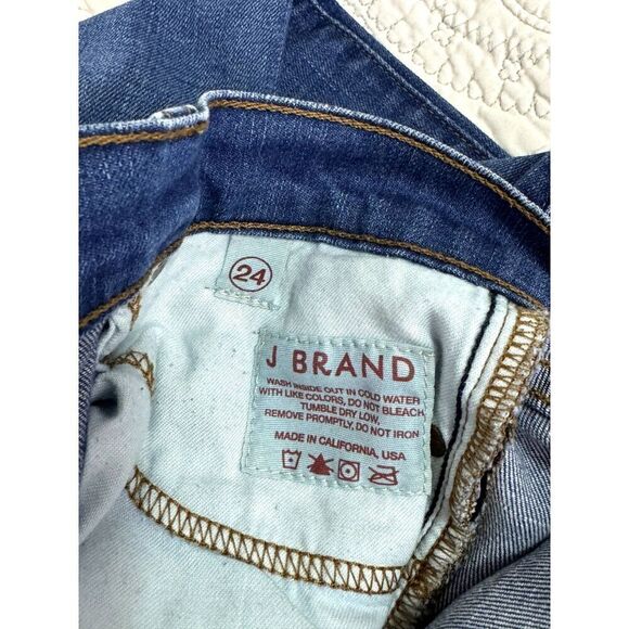 J. Brand Skinny Leg Medium Rise Venice Jeans Medium Rinse / Size 24 / EUC - Picture 6 of 8
